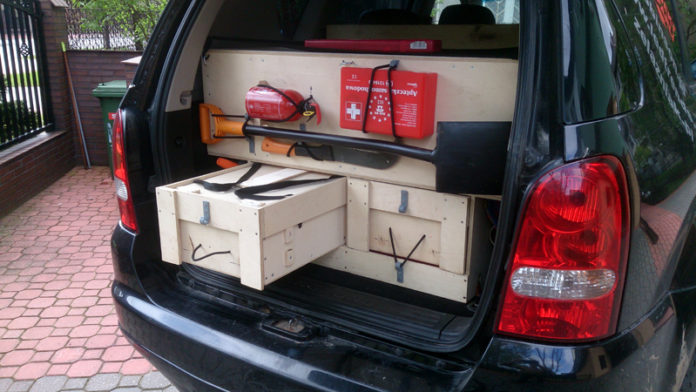 Zabudowa wyprawowa – kredens z łóżkiem