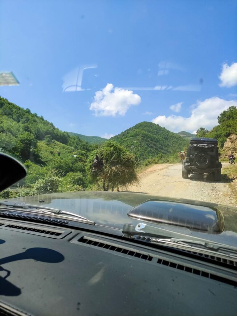 albania off-road foto 4