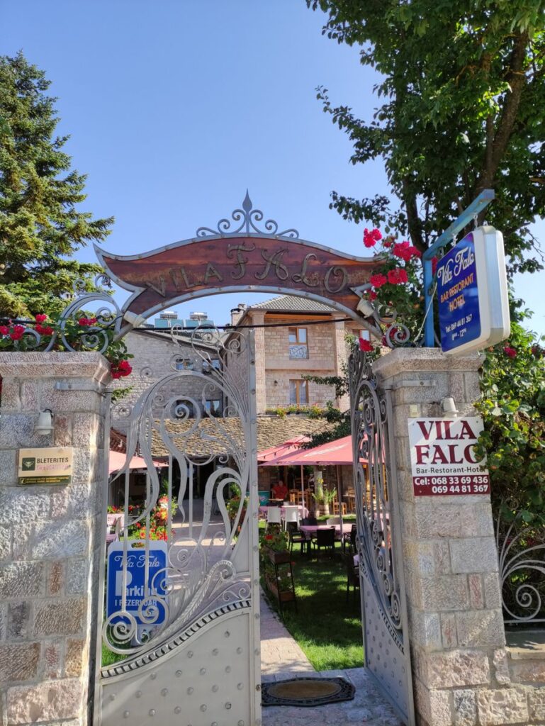 albania off-road foto 10