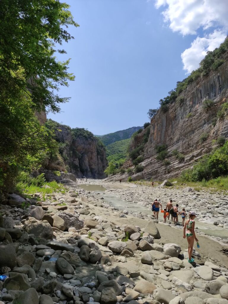 albania off-road foto 13