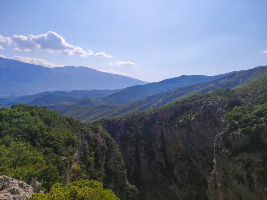 albania off-road foto 14